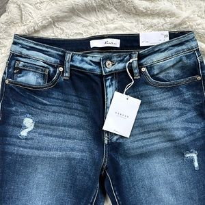 Size 11/29 KanCan mid rise super skinny jeans